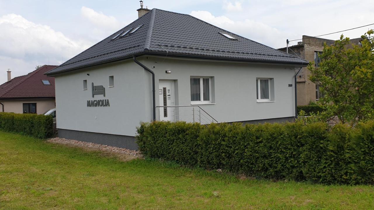 Ubytovanie Magnolia Hotel Lipany Екстериор снимка