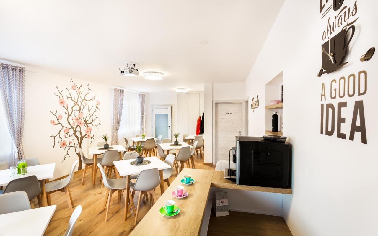 Ubytovanie Magnolia Hotel Lipany Екстериор снимка