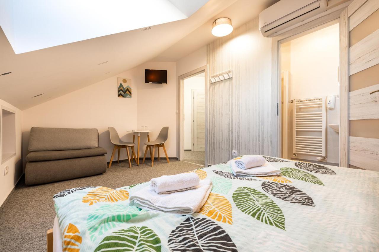 Ubytovanie Magnolia Hotel Lipany Екстериор снимка